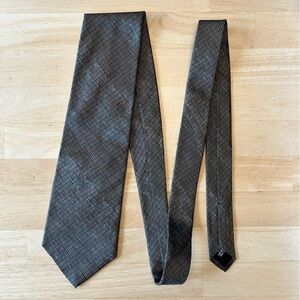 Geoffrey Beene 100% Silk Tie